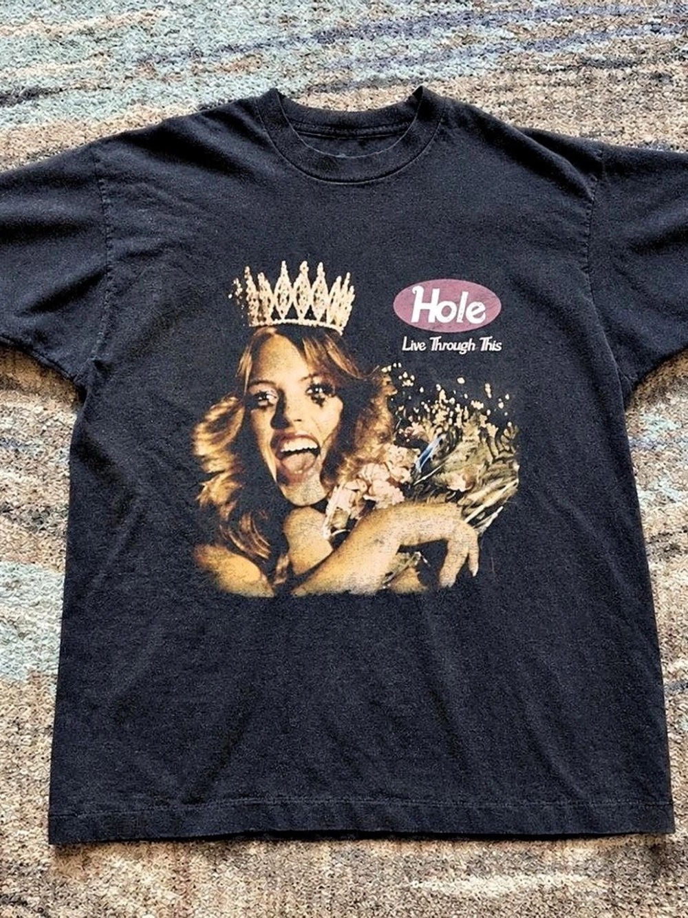 Hole Live Through This Album Cover T-Shirt Black